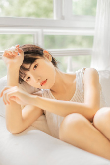 春潮烂漫满堂红